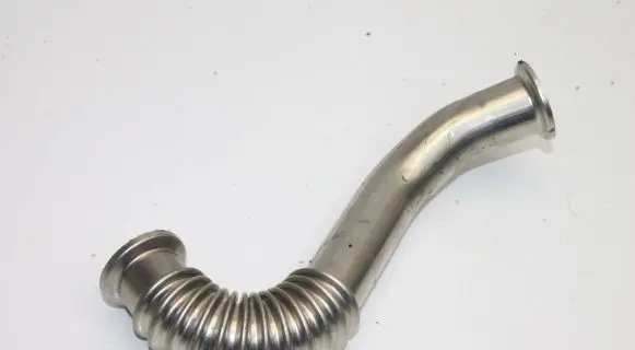 Chrysler 300C EGR valve line/pipe/hose