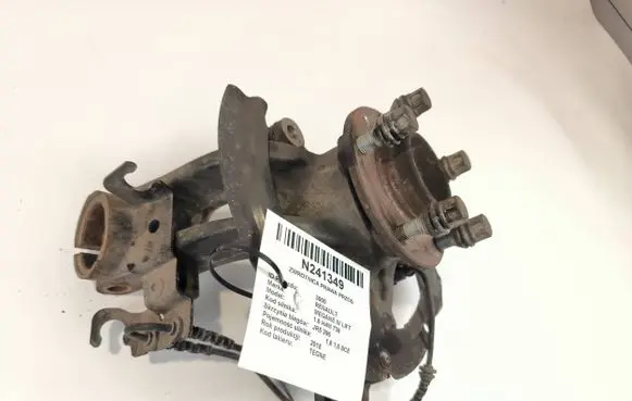 Renault Megane IV Front wheel hub spindle knuckle