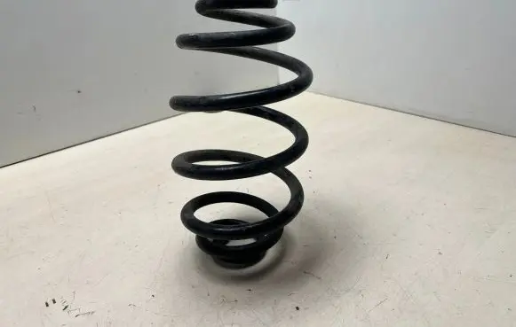 Skoda Superb B5 (3U) Rear coil spring