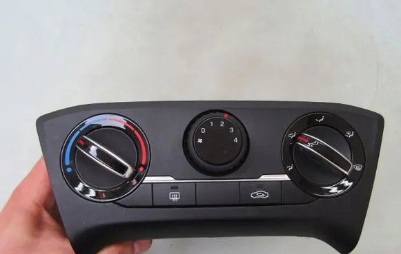 Hyundai i20 (GB IB) Climate control unit 97250C8000