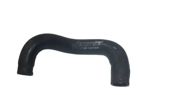 Mercedes-Benz Vito Viano W639 Engine coolant pipe/hose A6398322023