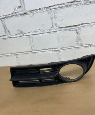 Volkswagen Caddy Front bumper lower grill 1T0853665A