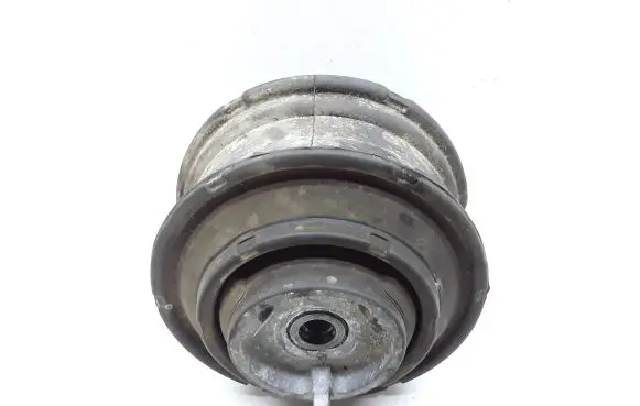 Mercedes-Benz S W220 Engine mount bracket