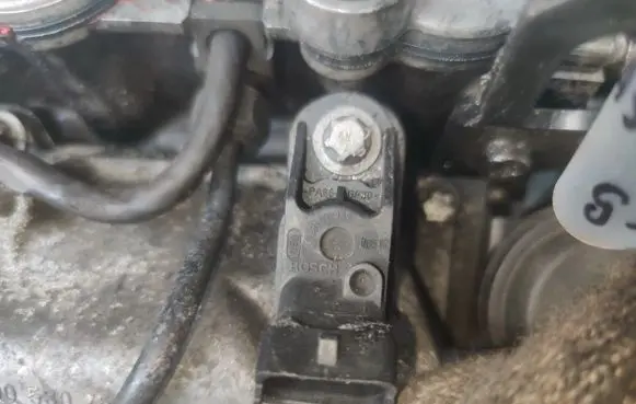Opel Zafira A Air pressure sensor 0281002137