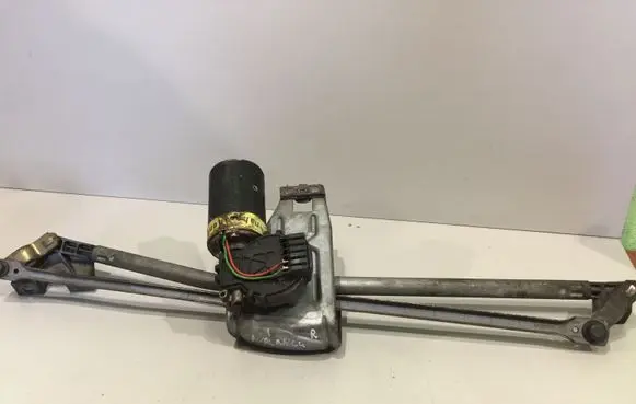 Audi A6 S6 C4 4A Front wiper linkage and motor 4A1955023C