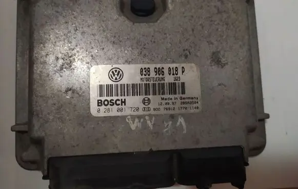 Volkswagen Golf IV Engine control unit/module 0281001720 038906018P