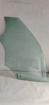 Volvo XC40 Front door window glass four-door 67000H870 43R00049