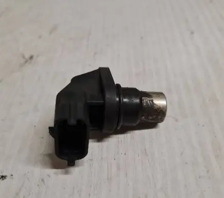 Volvo S80 Camshaft speed sensor 8631533