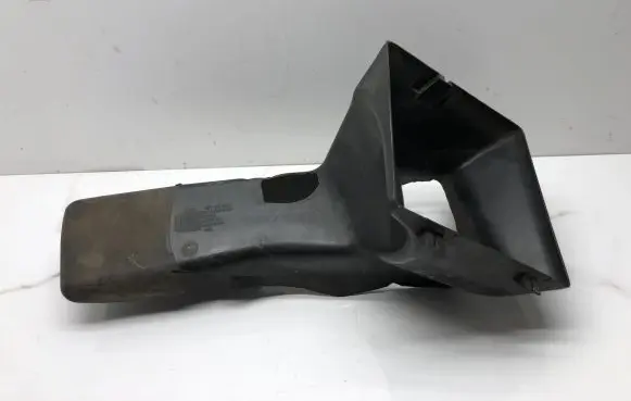 Audi A4 S4 B7 8E 8H Intercooler air channel guide 8E0117335K 50315