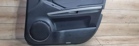 Mercedes-Benz GL X164 Front door card panel trim