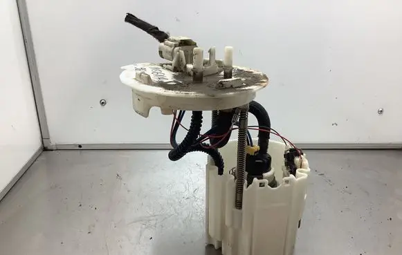 Opel Insignia A In-tank fuel pump 13577226