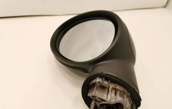 Mini One - Cooper Clubman R55 Front door electric wing mirror
