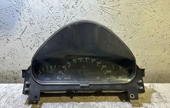 Mercedes-Benz A W168 Speedometer (instrument cluster) A1685404011 9804080483 51639902