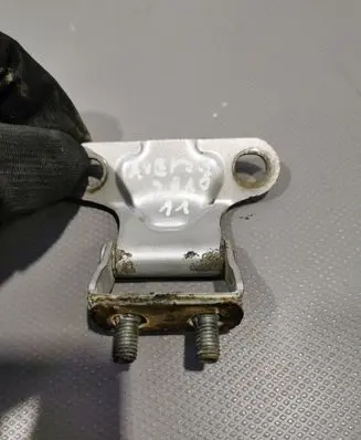 Toyota Avensis T270 Tailgate/trunk/boot hinge