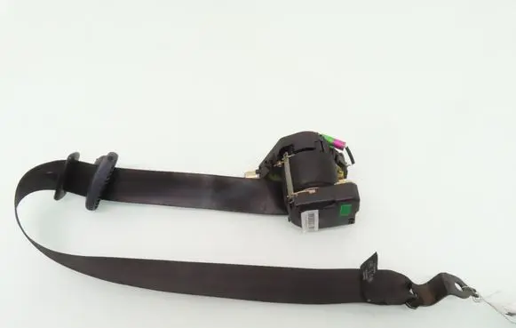 Skoda Fabia Mk1 (6Y) Front seatbelt 33006838 6Y0857701B