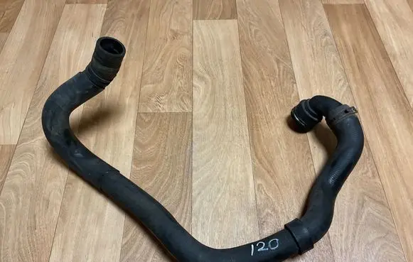 Volkswagen PASSAT B6 Engine coolant pipe/hose 1K0122291B