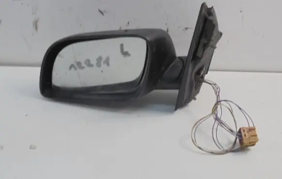 Volkswagen Polo Manual wing mirror 010695