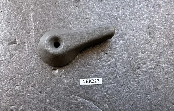 Nissan Patrol Y61 Seat adjustment knob 87610VB000