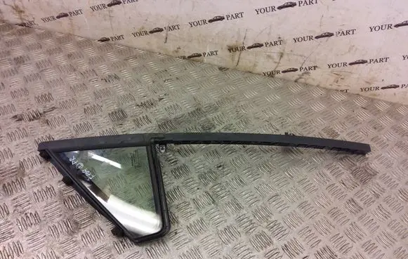 Renault Zoe Front door vent window glass four-door 43R000479