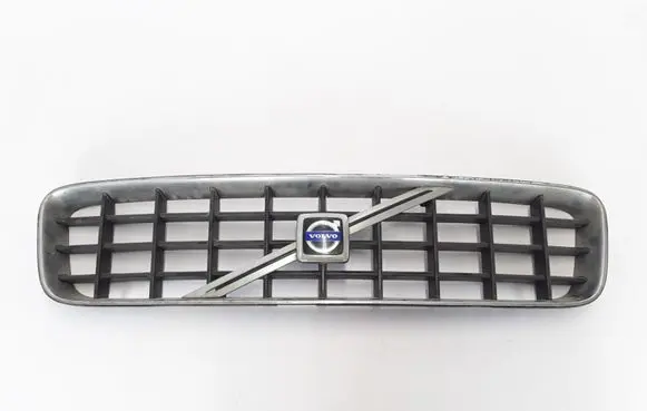 Volvo XC90 Front grill 8620641