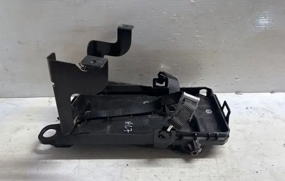 Battery bracket