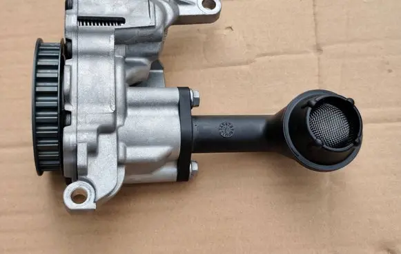 Audi A4 S4 B9 8W Oil pump 05L115103F 05L115251A