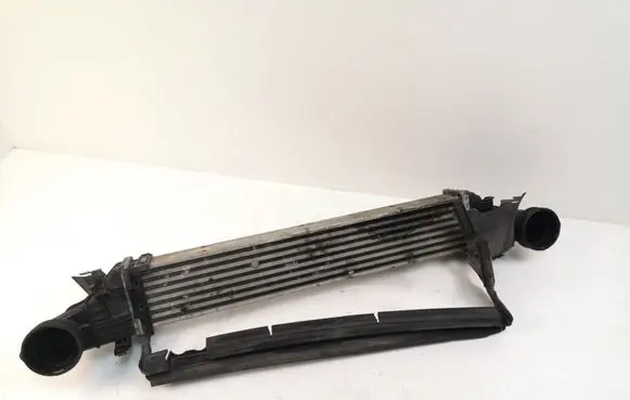Mercedes-Benz E W211 Intercooler radiator A2115001102