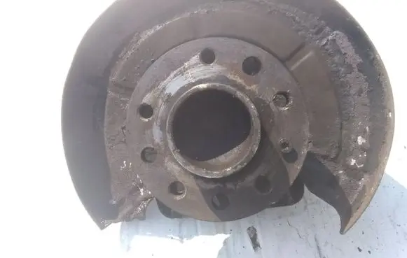 Opel Zafira B Rear wheel hub