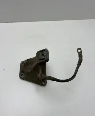Audi A4 S4 B5 8D Engine mounting bracket 8D0199308D