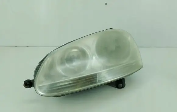 Volkswagen Jetta V Headlight/headlamp