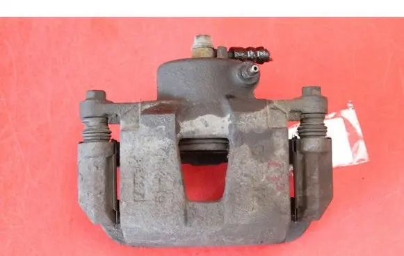 Chevrolet Lacetti Front brake caliper