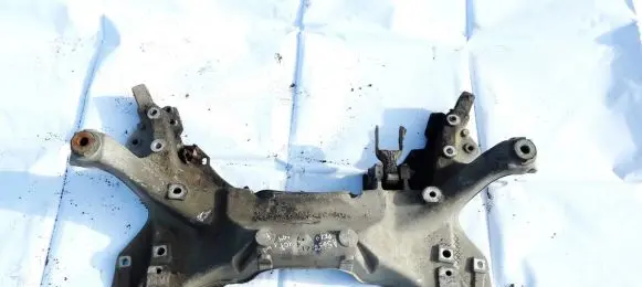 Peugeot 407 Front subframe 9650785380