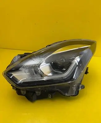 Suzuki Swift III Headlight/headlamp W2966