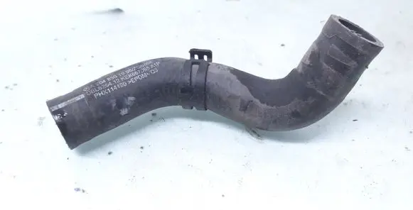 Mercedes-Benz C W204 Engine coolant pipe/hose A2048301996