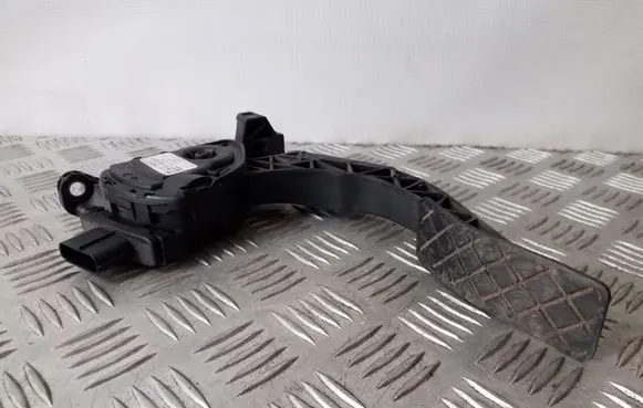 Audi A5 Sportback 8TA Accelerator throttle pedal 8K1723523A