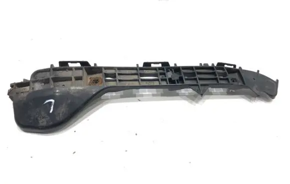 Lexus CT 200H Rear bumper mounting bracket 5257676010