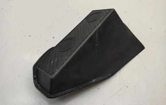 KIA Sportage Foot rest pad/dead pedal 328812S905