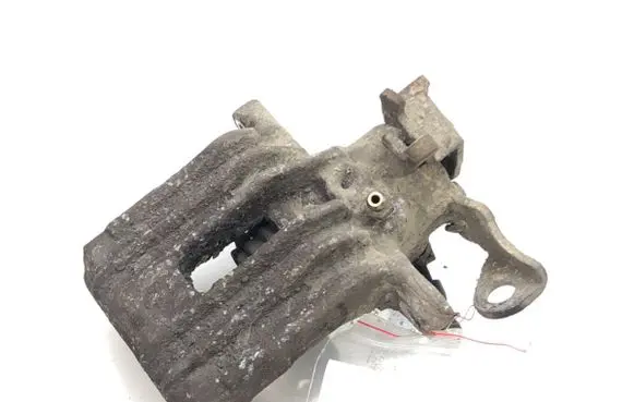 Volkswagen PASSAT B5 Rear brake caliper