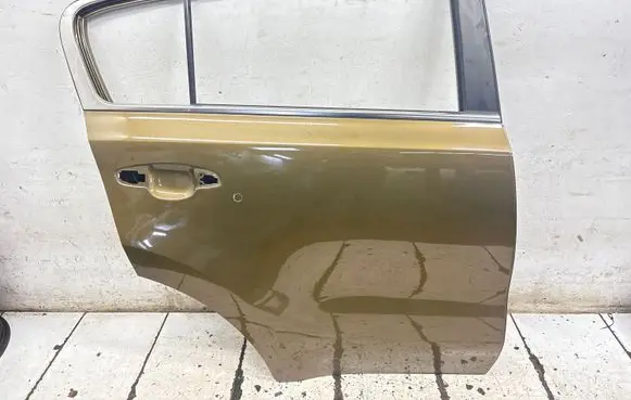 KIA Sportage Rear door