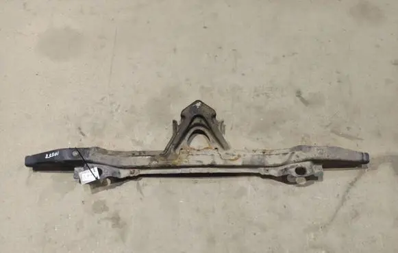 Mercedes-Benz B W245 Radiator mount bracket