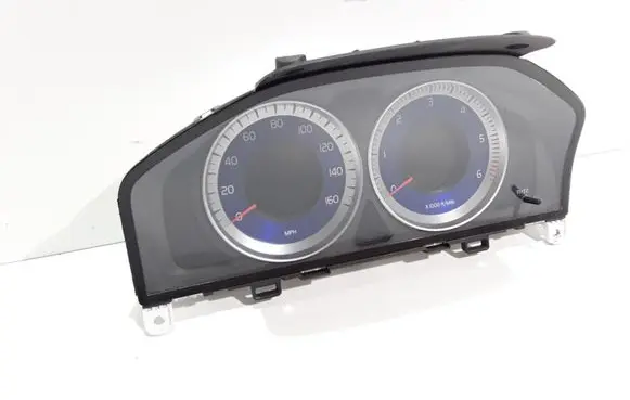 Volvo V60 Speedometer (instrument cluster) 31343497AA 69799780U 36001890
