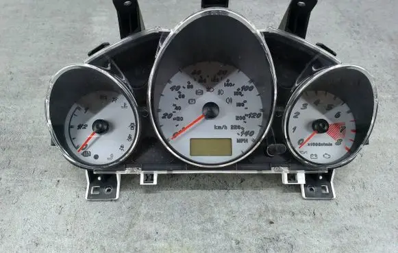 Mitsubishi Colt Speedometer (instrument cluster)