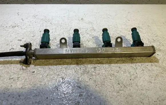 Hyundai i20 (PB PBT) Fuel main line pipe