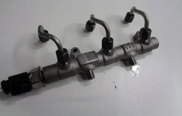 Audi Q7 4L Fuel main line pipe 059130089