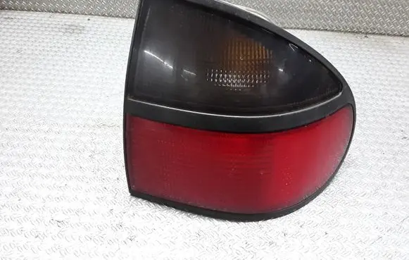 Renault Laguna I Rear/tail lights 7700820051