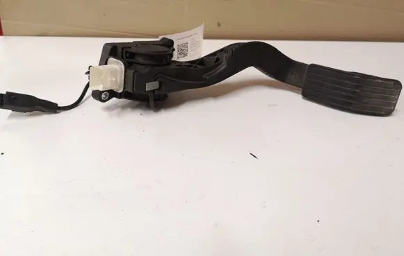 Citroen C4 I Accelerator throttle pedal F00C3E2429