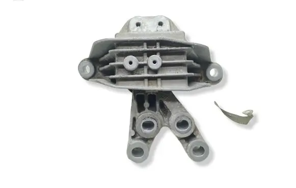 Chrysler Pacifica Engine mount bracket P68224746AD