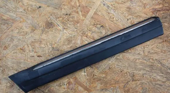 BMW 7 E32 Fender trim (molding) 1908681