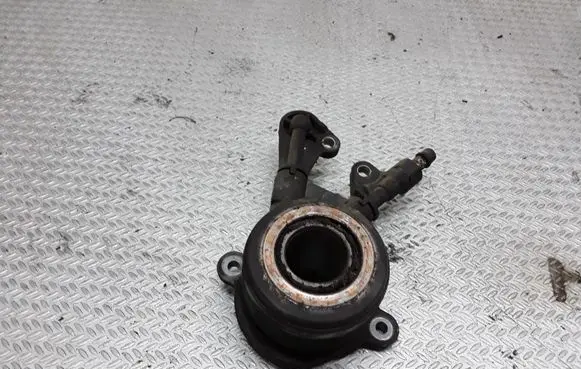 Mercedes-Benz Vito Viano W638 Clutch slave cylinder A0002541808