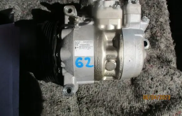 Seat Toledo I (1L) Air conditioning (A/C) compressor (pump) 820803